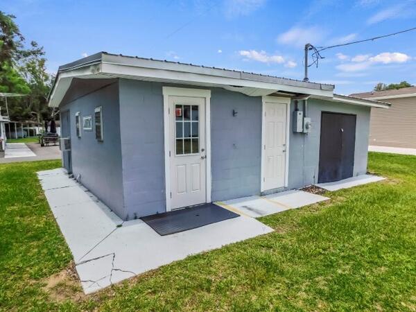 5542 Eugene Street a Zephyrhills, FL Mobile or Manufactured Home for Sale